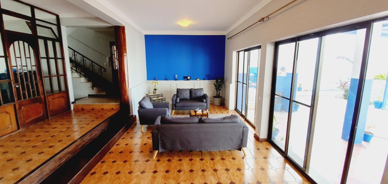 برايا Kelly Guest House المظهر الخارجي الصورة