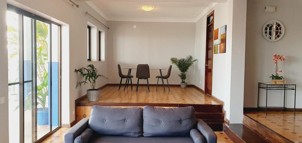 برايا Kelly Guest House المظهر الخارجي الصورة