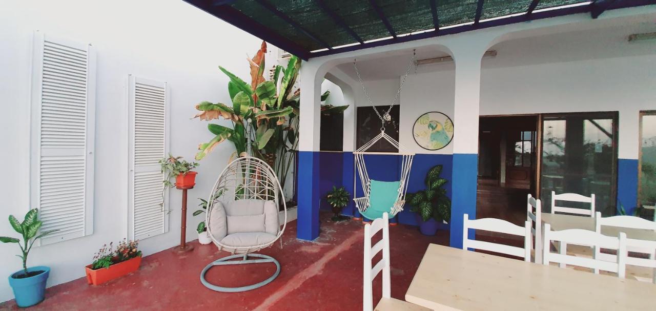برايا Kelly Guest House المظهر الخارجي الصورة