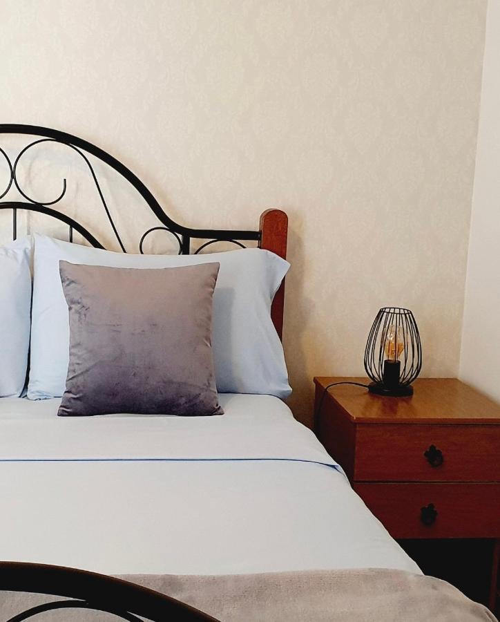 برايا Kelly Guest House المظهر الخارجي الصورة