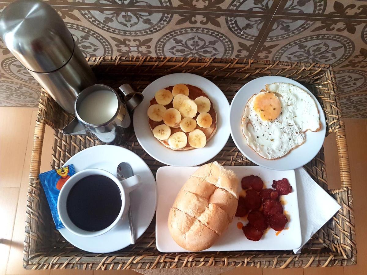 برايا Kelly Guest House المظهر الخارجي الصورة
