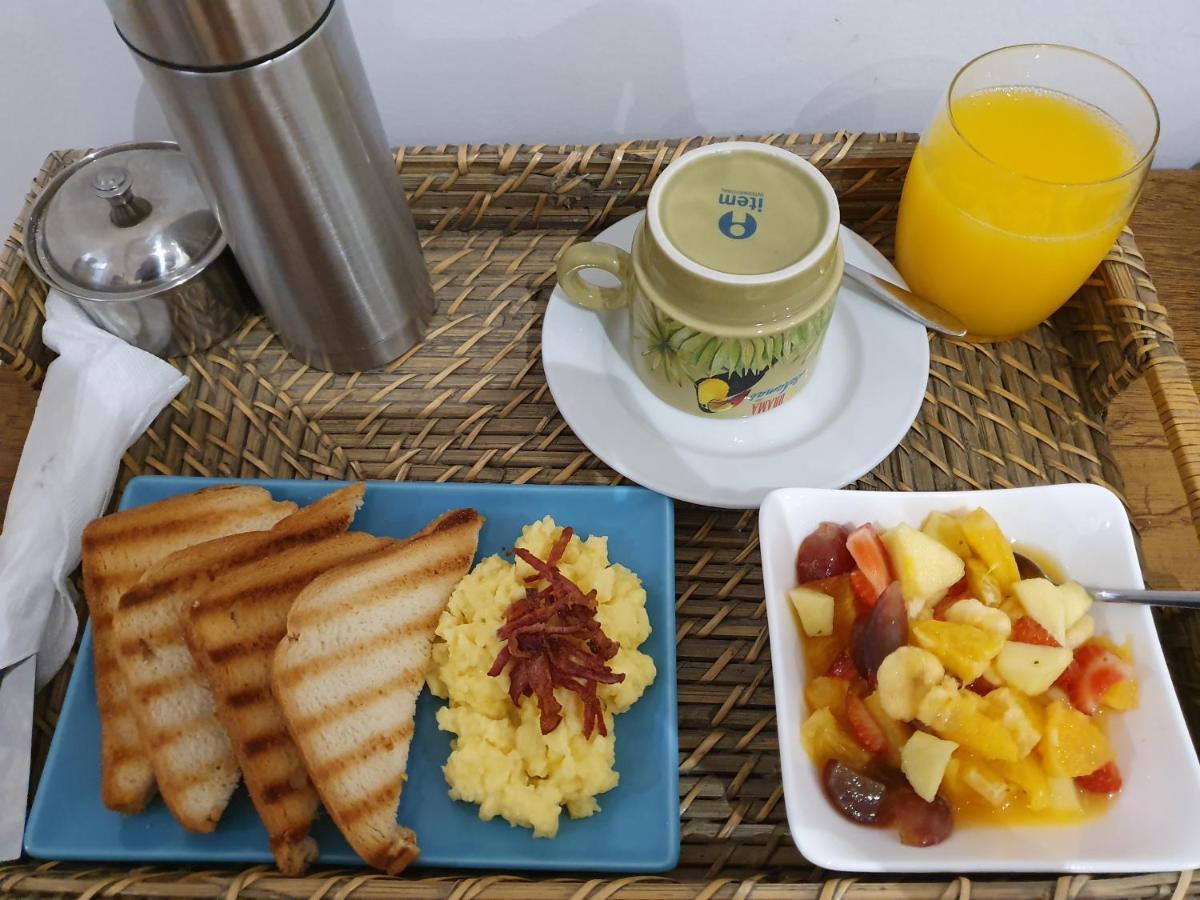 برايا Kelly Guest House المظهر الخارجي الصورة