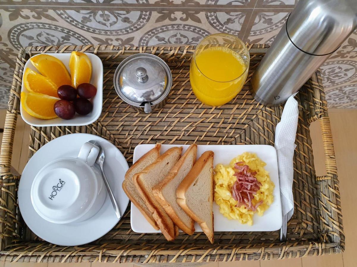 برايا Kelly Guest House المظهر الخارجي الصورة