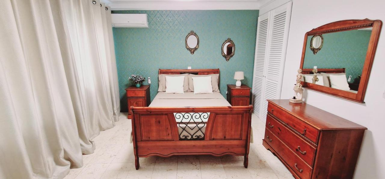 برايا Kelly Guest House المظهر الخارجي الصورة