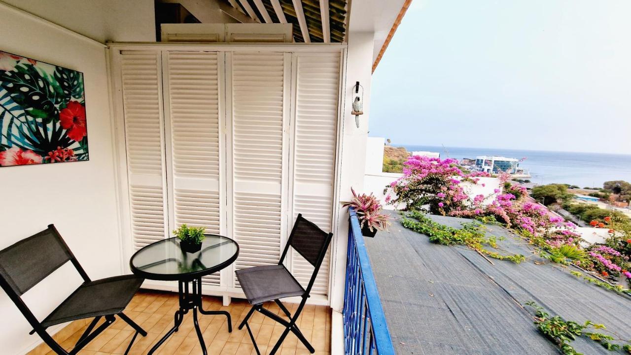 برايا Kelly Guest House المظهر الخارجي الصورة
