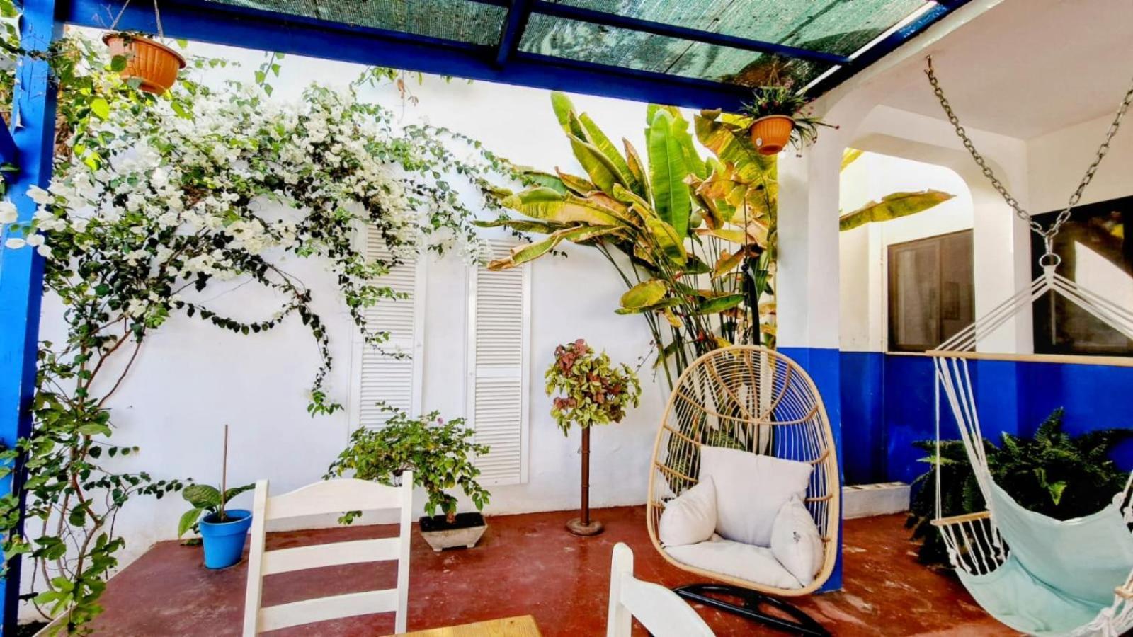 برايا Kelly Guest House المظهر الخارجي الصورة
